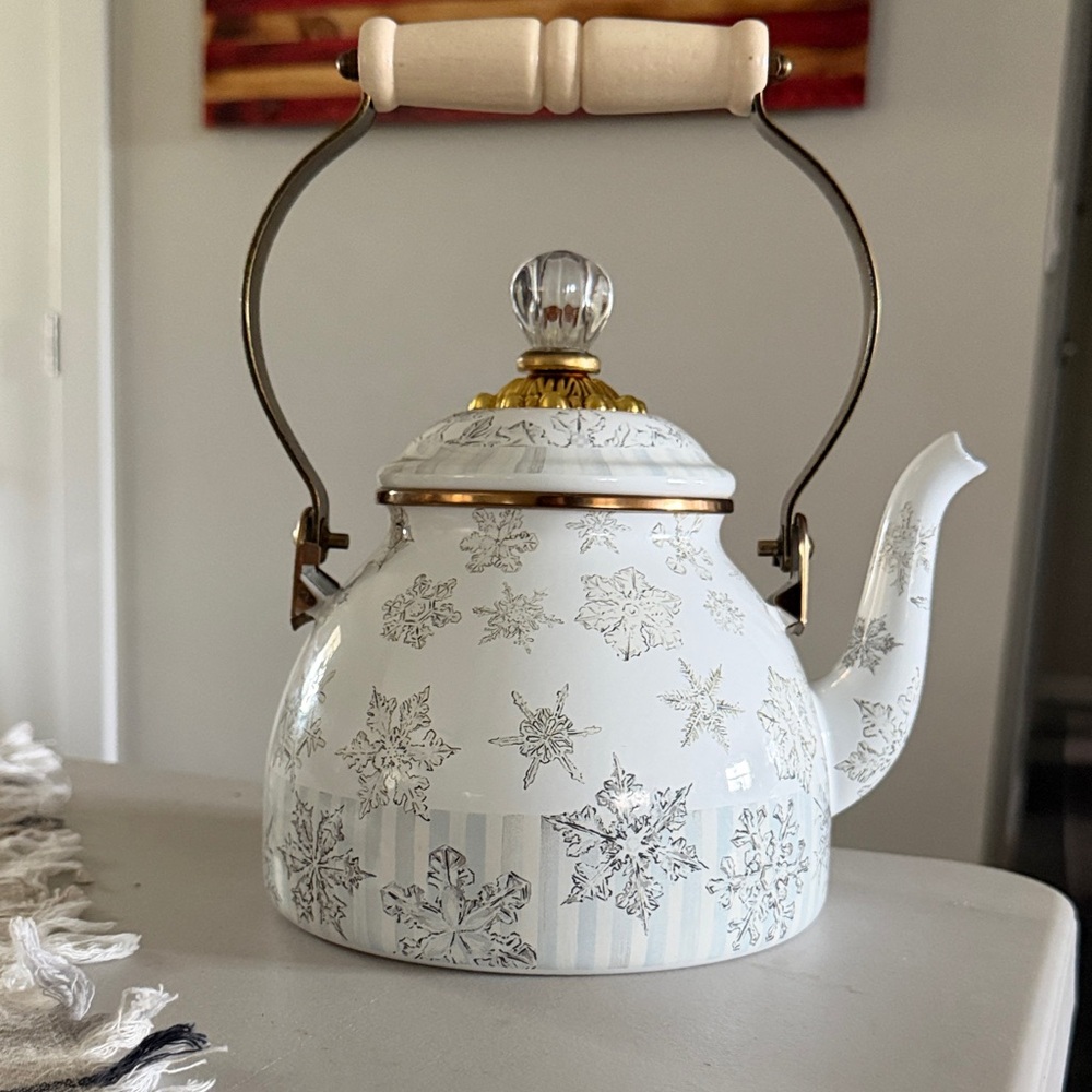 MacKenzie-Childs Winter Palace 2 quart